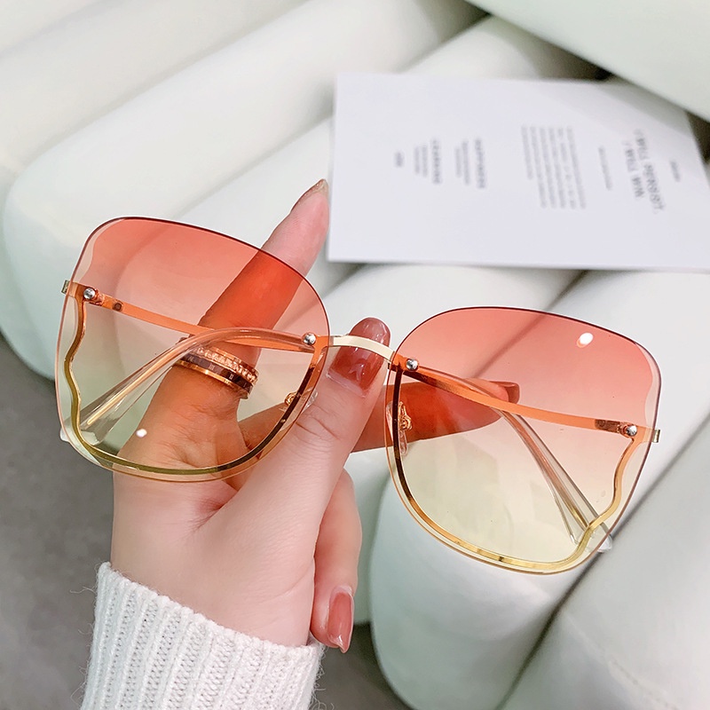 (HENGHA) Kính Mát Thời Trang Hàn Quốc Không Gọng Cắt Hình Bướm Màu Gradient Phương Tây