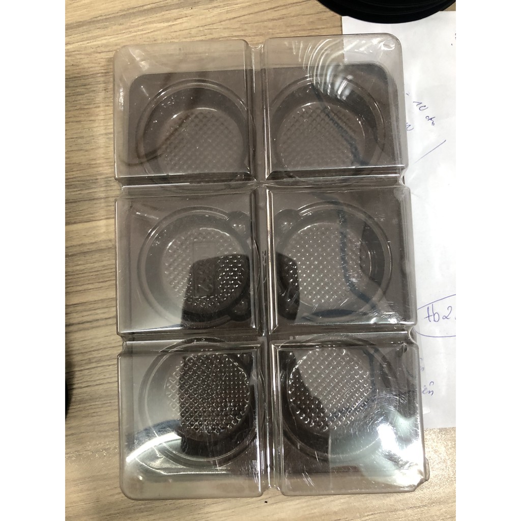 50 HỘP ĐỰNG BÁNH NHỰA TRÒN 6 NGĂN FG332