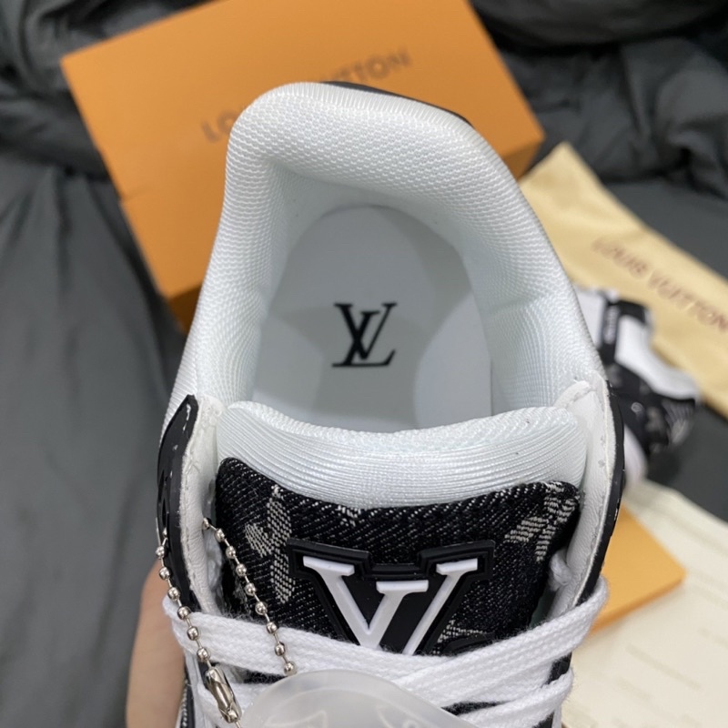 GIÀY L.V TRAINER SNEAKER WHITE BLACK LAI AU