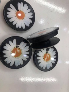 Chống điện thoại popsocket hoa cúc