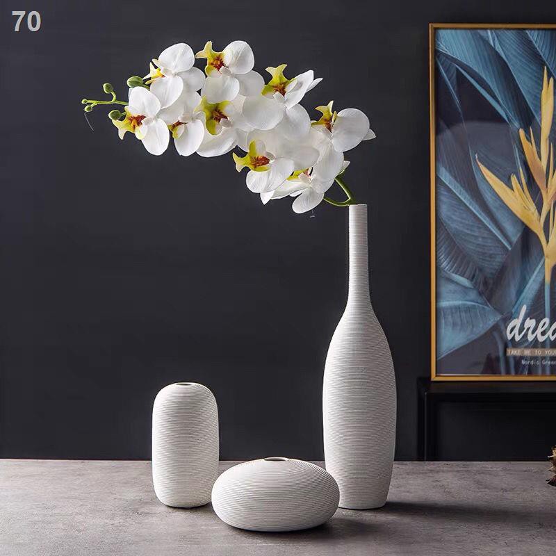 Bình gốm phong cách Bắc Âu trang trí phòng khách cao cấp Bộ ba chiếc hiện đại đơn giản cắm hoa khôM