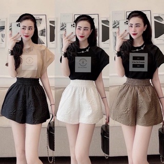 Quần short nữ cạp chun hoa in dập nổi