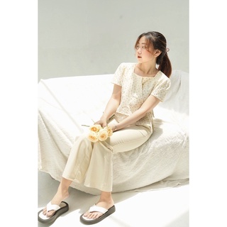 Lim Pant (quần tây ống loe nhẹ)