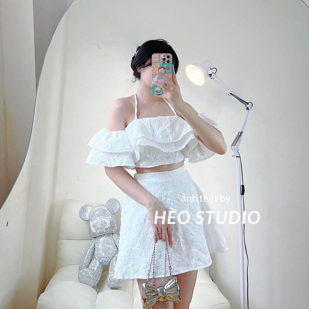 SET ÁO GẤM TRỄ VAI BÈO TẦNG CROPTOP + CHÂN VÁY LÓT QUẦN