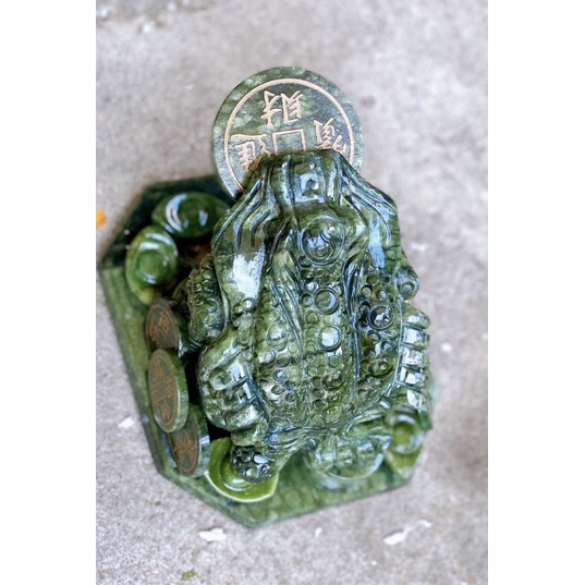 Thiềm Thừ Phong thủy Đá Serpentine, Ngọc Hoàng Long Dài 20cm tặng đế đẹp