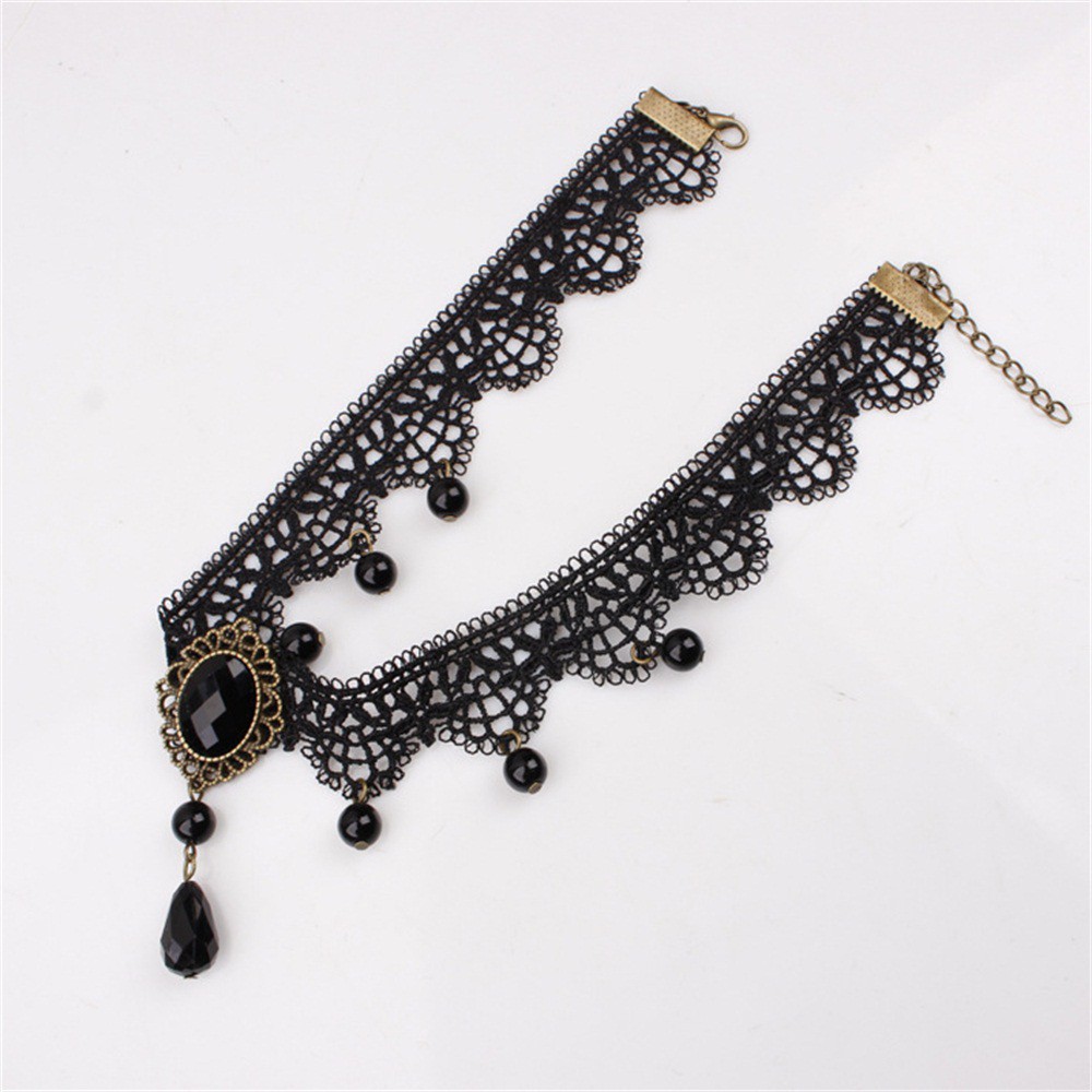 Choker ren đính ngọc trai thời trang