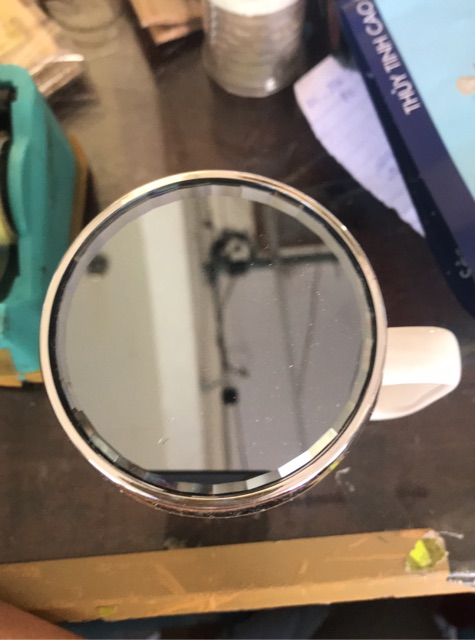Ly sứ tráng gương