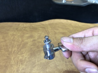 Khoá đúc bạc lẻ 1 cái cho đàn guitar