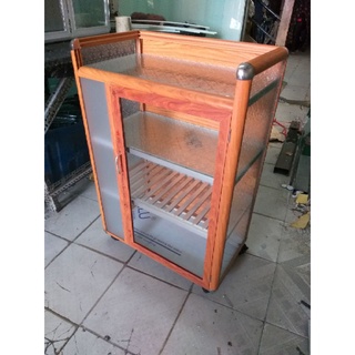 Tủ nhôm kính chén bát loại màu vân gỗ vàng size nhỏ.