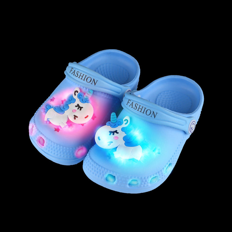 Giày Sandal Đế Mềm Có Đèn Led Cho Bé Từ 0-6 Tuổi