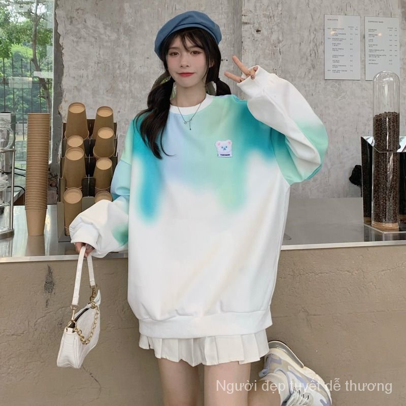 Áo sweater mỏng dáng rộng dài tay nhuộm màu gradient thời trang cho nữ | BigBuy360 - bigbuy360.vn