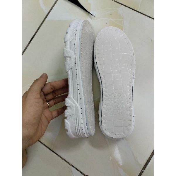 Đế móc giày thể thao hoặc sandal 5cm