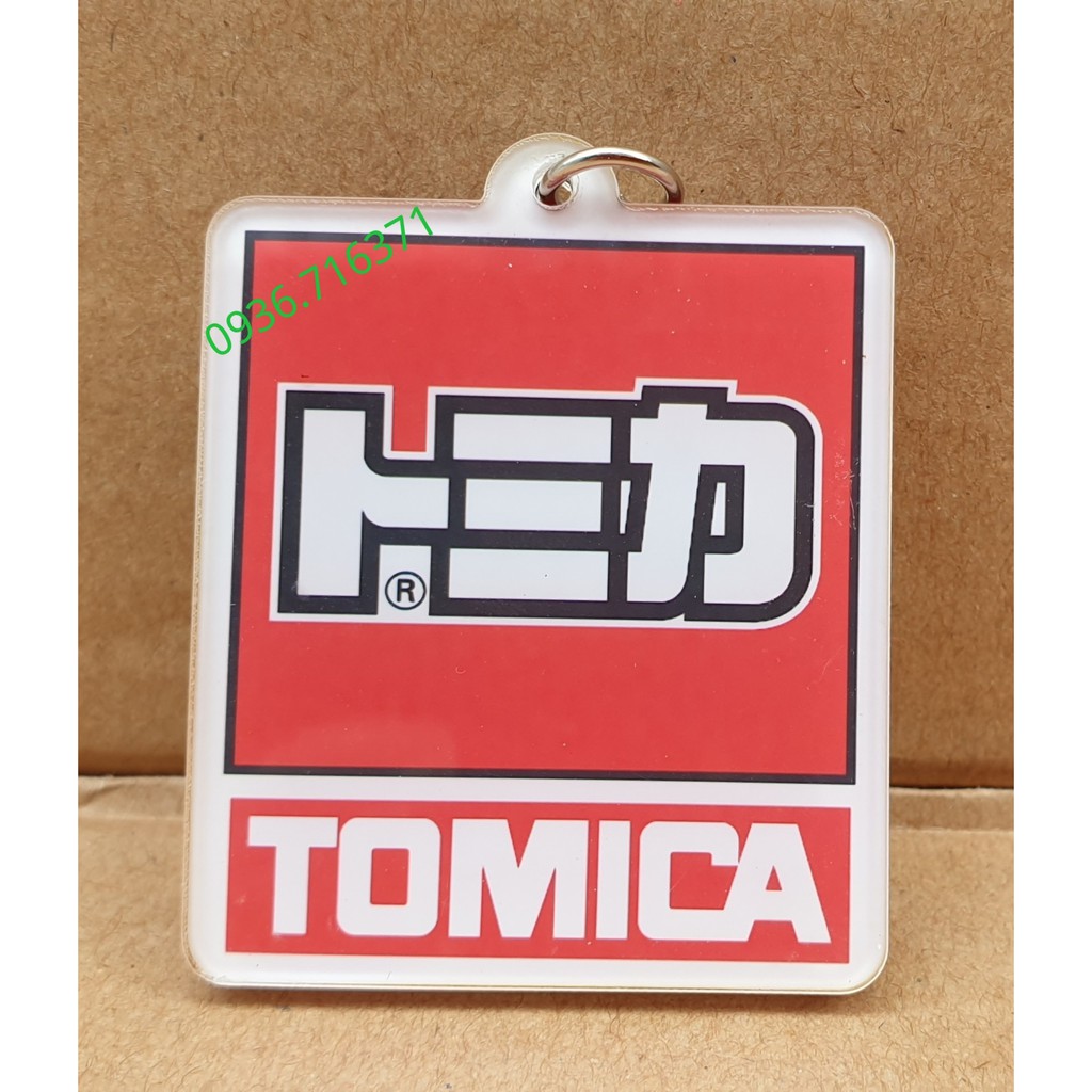 Móc khóa 2 mặt Tomica khách tự chọn bằng Mica trong suốt