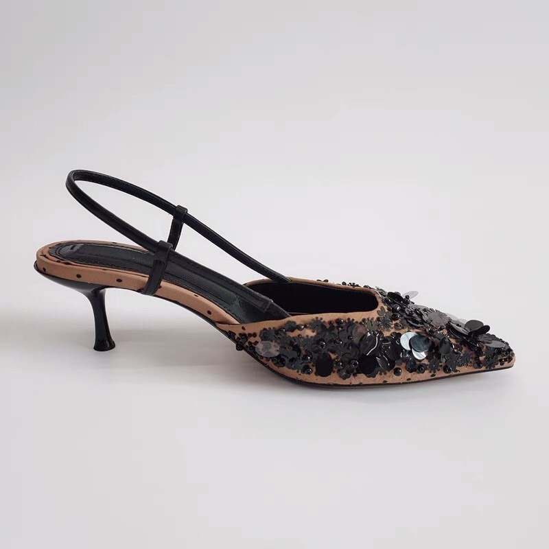 Sandal cao gót đính hoa ZaRa - hàng dư xịn. Ảnh thật