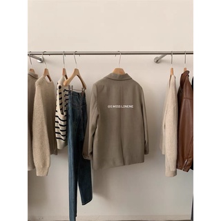 Blazer dài tay nắp túi 8030