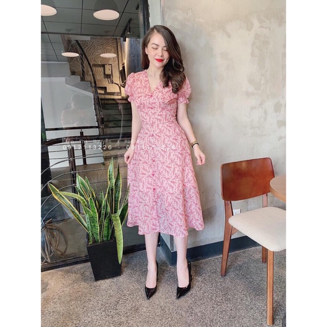 Váy hồng hoa nhí