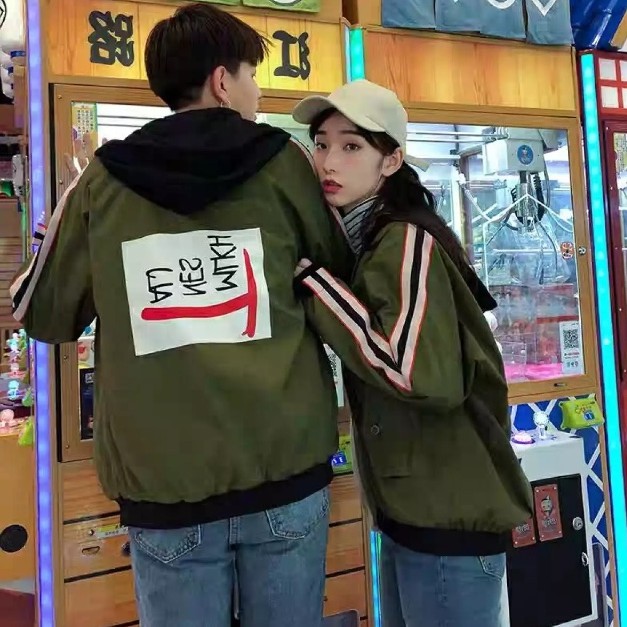 [Mã FASHIONMALLT4 giảm 15% tối đa 30K đơn 150k] Áo khoác dù nam nữ phối sọc Bảo Băng | BigBuy360 - bigbuy360.vn