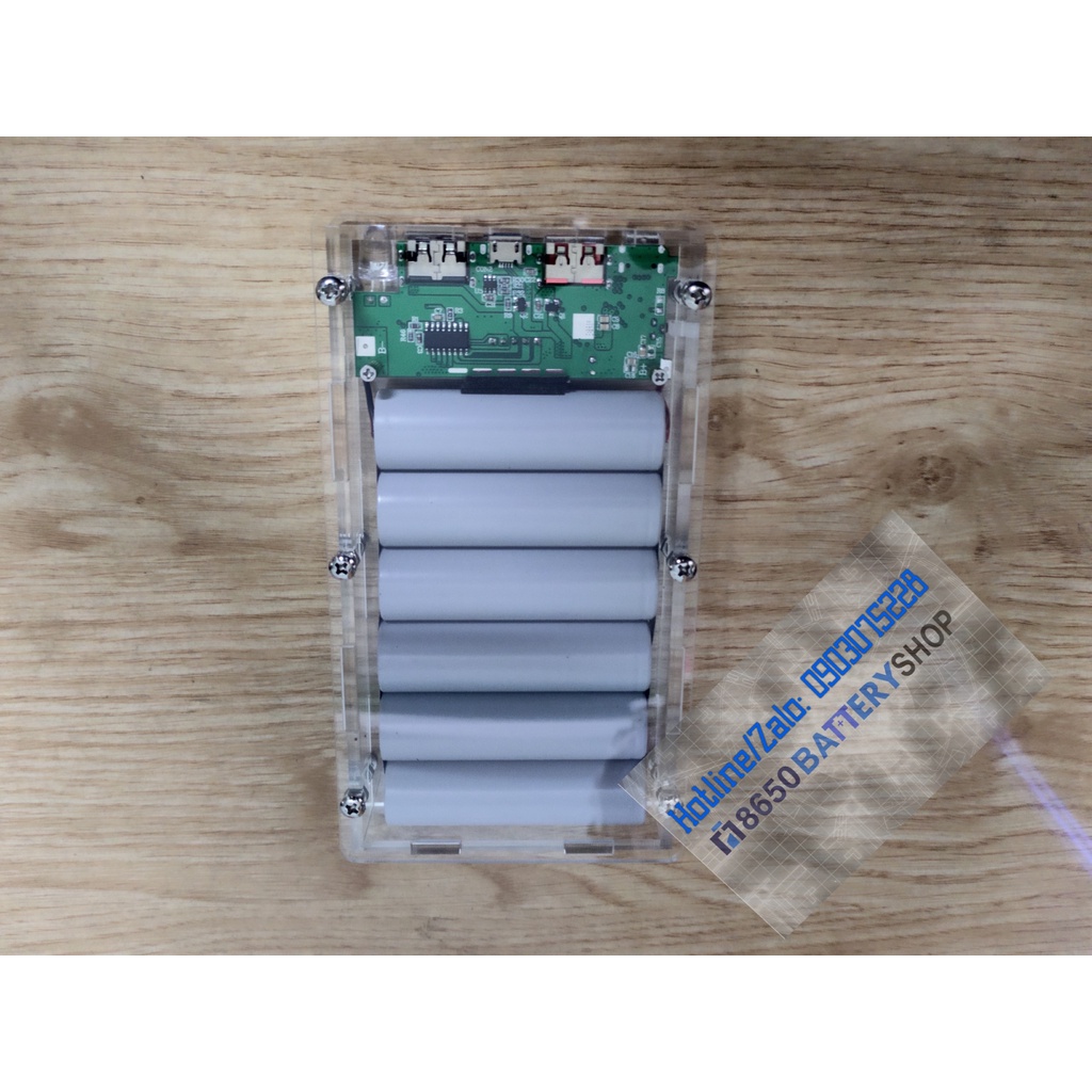 [SDP5] Box sạc dự phòng bằng mica sử dụng 6 pin 18650 21.000mah mạch sạc nhanh QC 4.0 5v 9v 12v báo pin bằng đồng hồ led