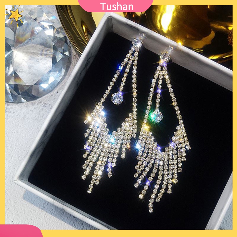 Bông tai tua rua dáng dài đính đá sang trọng