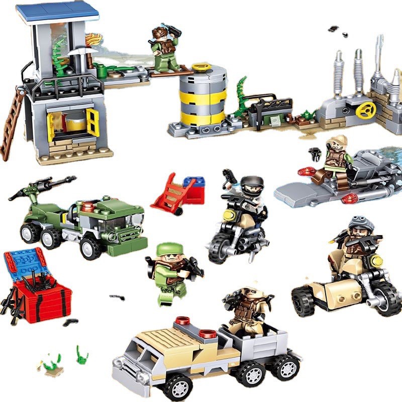 Lego con trai lắp ghép chiến trường chiến đấu với 632 miếng ghép