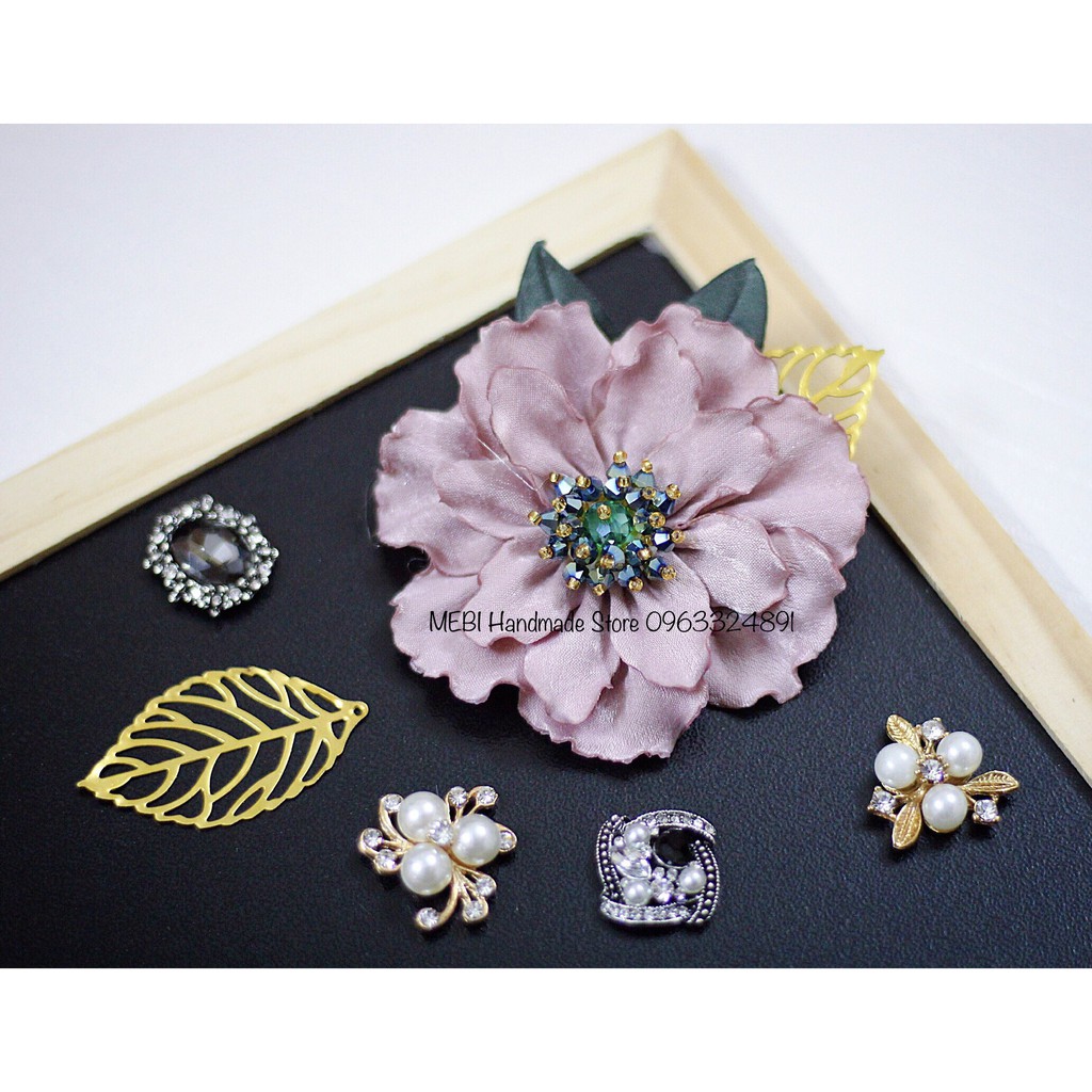 (Ảnh thật 100%) Hoa cài áo handmade đính nhụy hạt siêu xinh