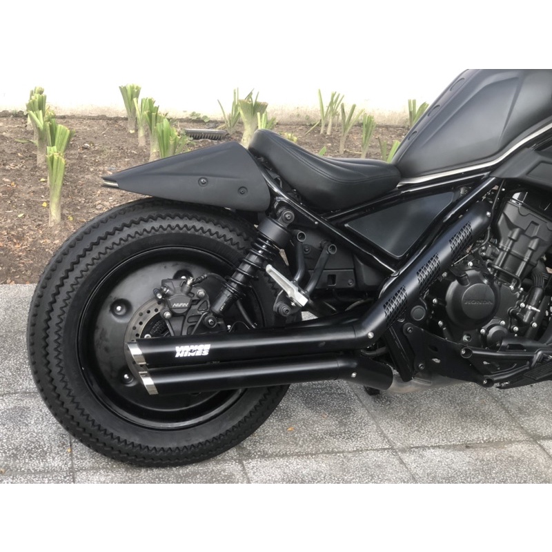 Pô VANCE HINES 2 NÒNG SLIP ON V-TWIN CHO HONDA REBEL300 REBEL500