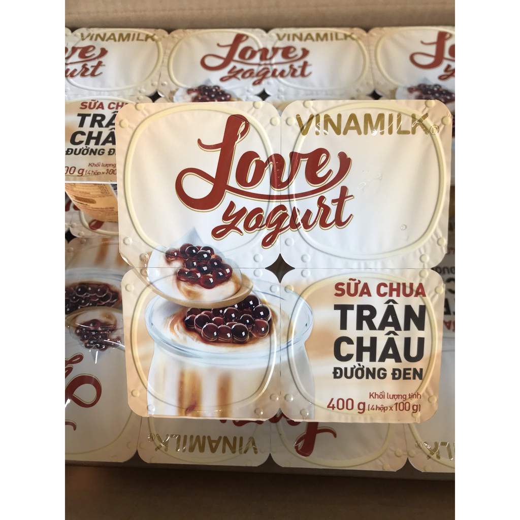 SỮA CHUA ĂN VINAMILK TRÂN CHÂU ĐƯỜNG ĐEN - VỈ 4 HỘP X 100G