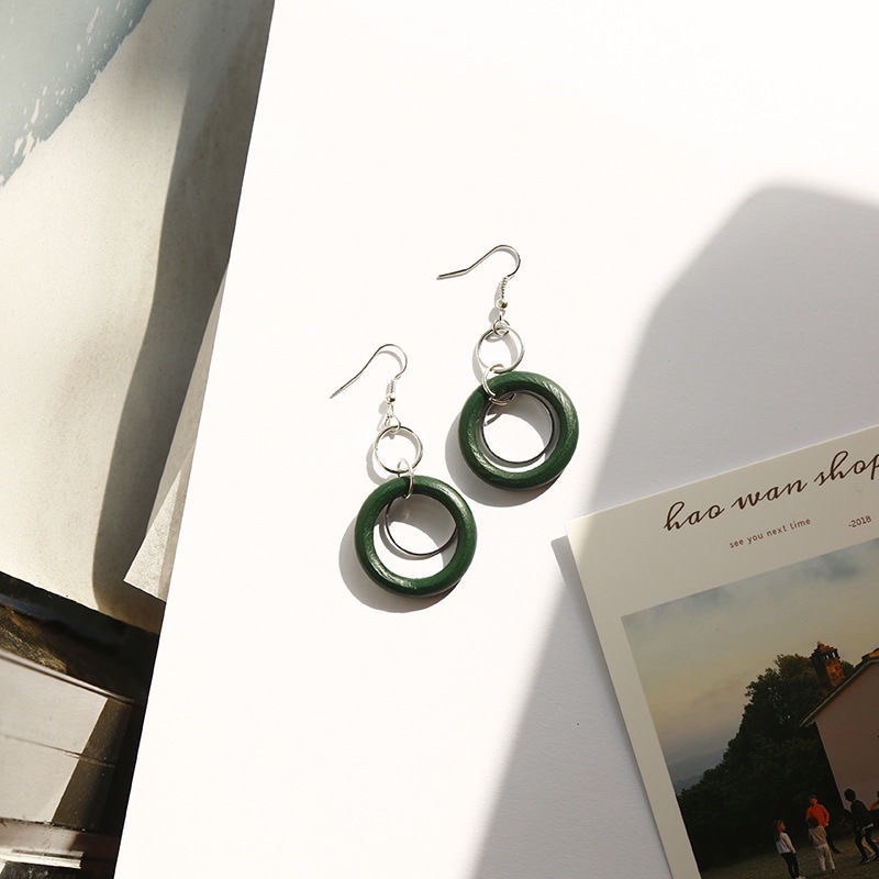 Hoa tai màu xanh lá cây nhiều mẫu