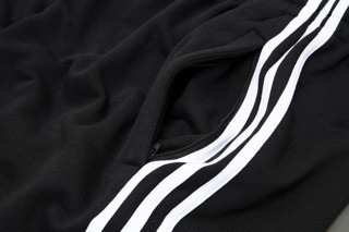 Quần short Adidas