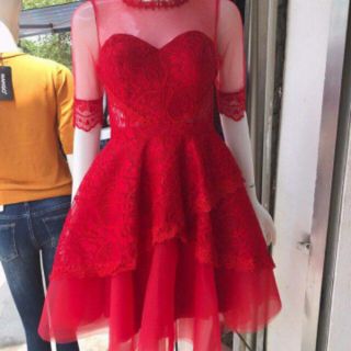Váy ren đỏ tiểu thư
