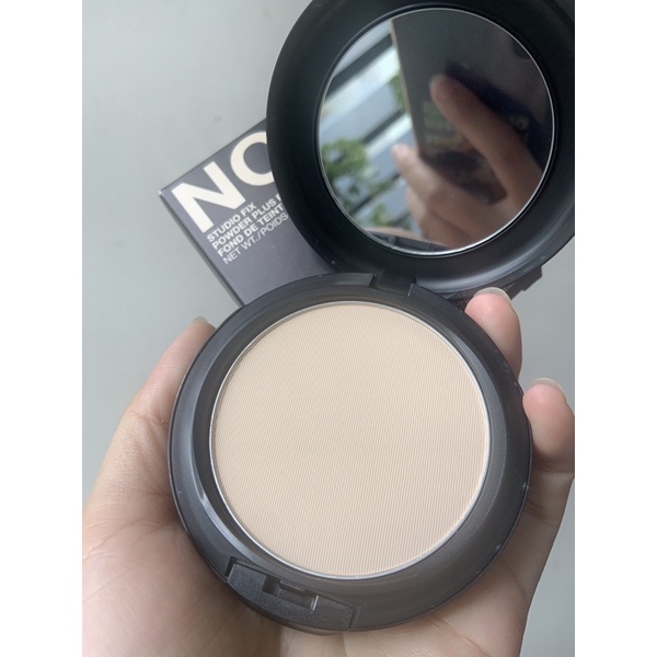 Phấn phủ MAC fix studio