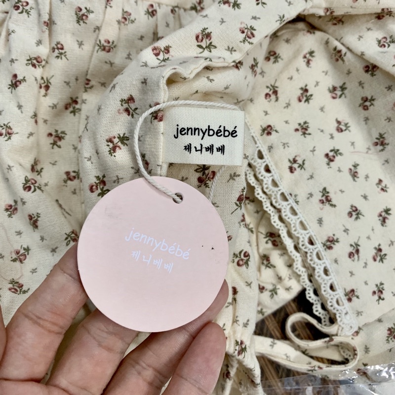 Bodysuit Dài Tay Cổ Sen Kèm Mũ Hoa Nhí [Jennybebe] Bodysuit Hoa Nhí Cho Bé [Ảnh Thật]