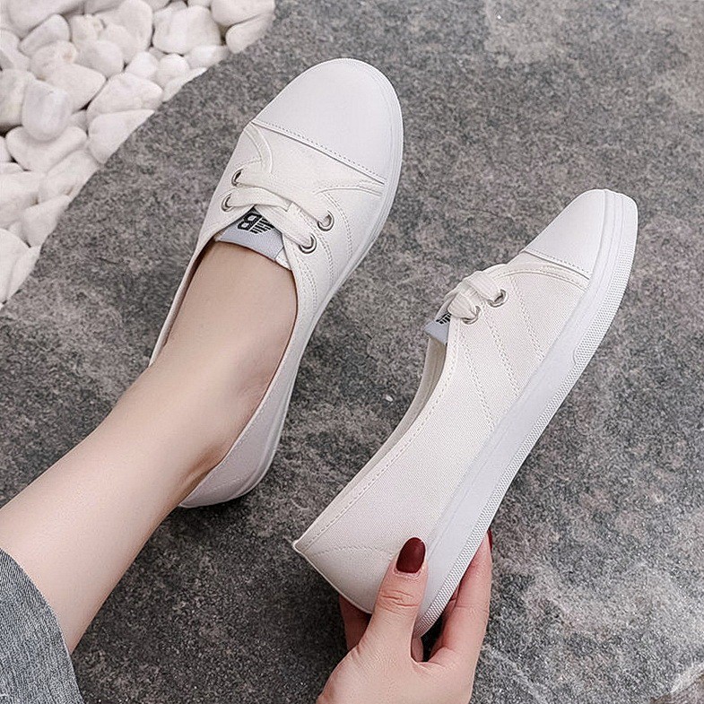 Giày nữ, giày SLIP-ON nữ đế bằng cực đẹp. Kiểu dáng nhẹ nhàng, phù hợp với mọi trang phục