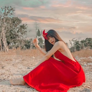 [KÈM QUÀ TẶNG] Đầm maxi xòe cổ yếm cột dây hở lưng