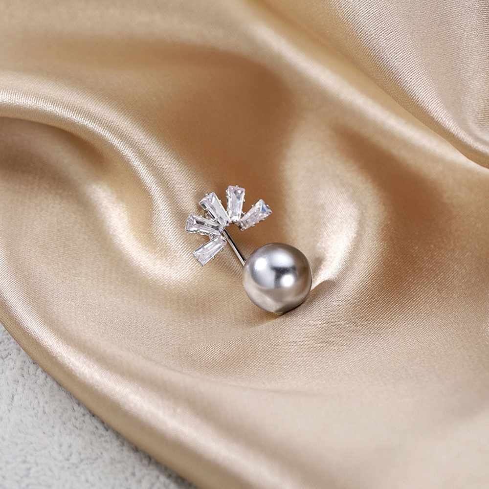 Ghim Cài Áo Đính Ngọc Trai Nhân Tạo Thiết Kế Tinh Tế