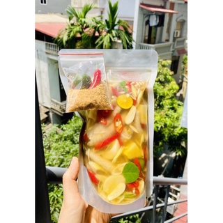 Chân gà có xương ngâm sả ớt