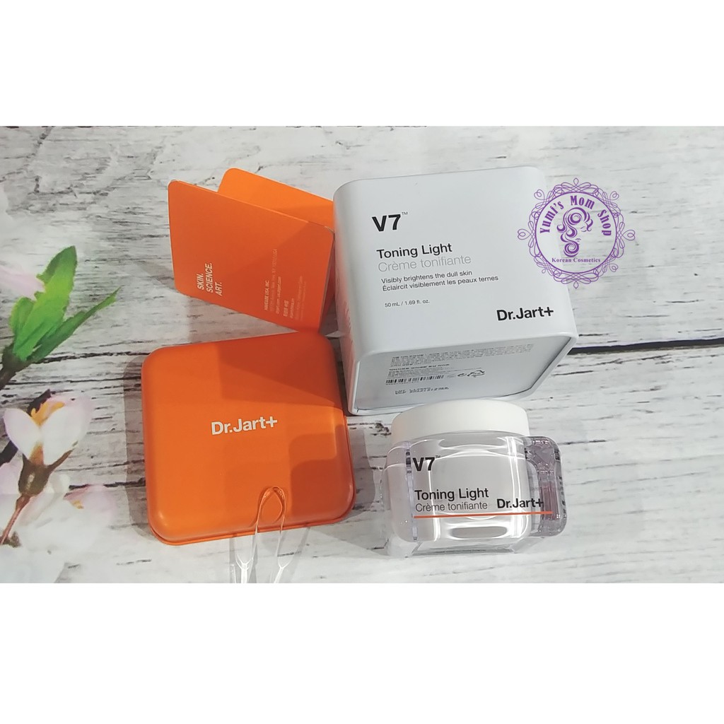 Kem dưỡng trắng da Dr. Jart V7 Toning Light FULLSIZE 50ML