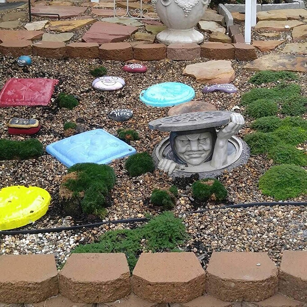 Chi Tiết Trang Trí Sân Vườn Hình Ngôi Nhà Nhiều Màu Sắc