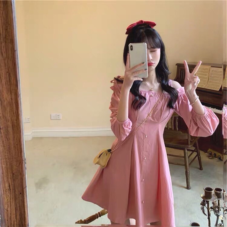 Đầm nữ hai dây trễ vai màu HỒNG phối nút trước | BigBuy360 - bigbuy360.vn