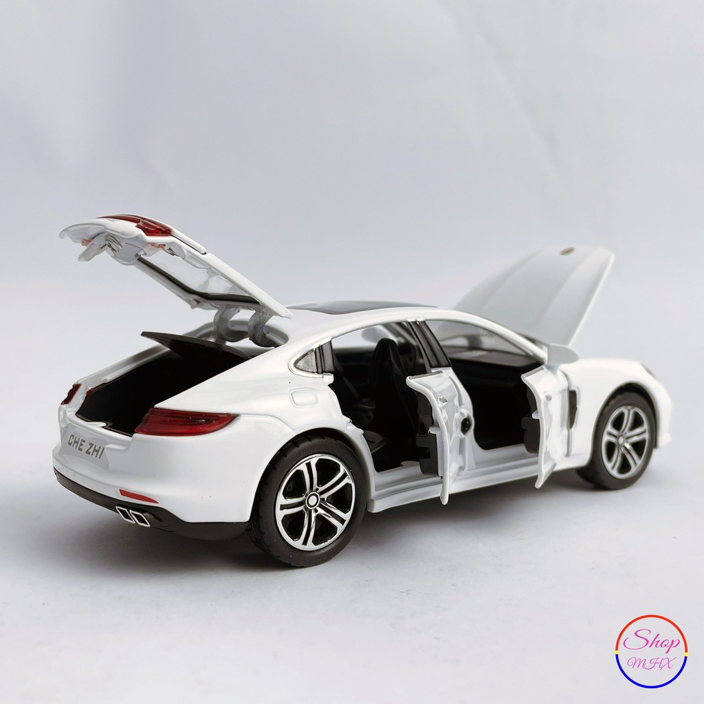 Xe mô hình sắt Porsche Panamera TẶNG KÈM BIỂN SỐ kèm đế tỉ lệ 1:32 hãng CheZhi