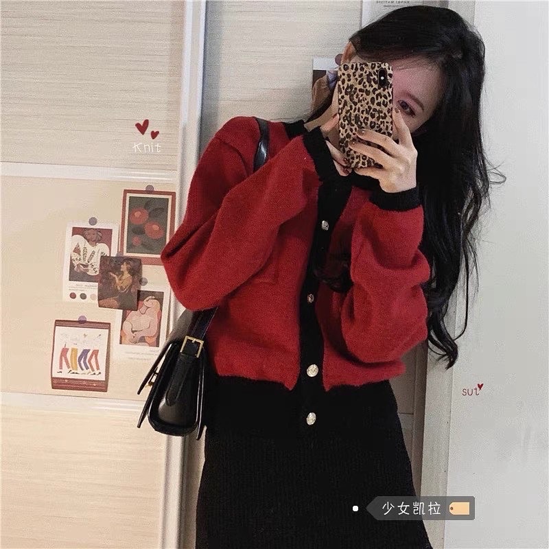 Áo cardigan đỏ viền đen giống Jennie BLACKPINK