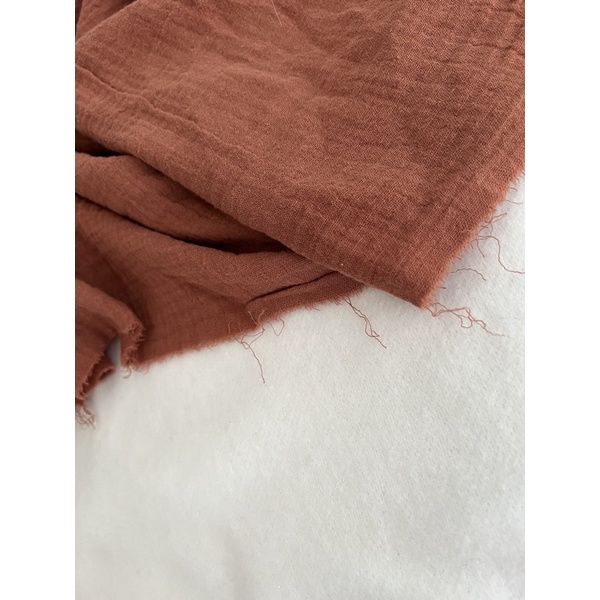 Vải xô muslin màu nâu