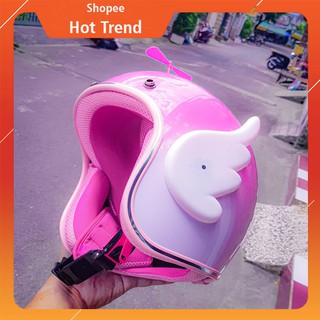 Nón bảo hiểm 3/4 màu hồng pha trắng lót hồng gắn cánh thiên thần Cupid và chong chóng cực cute
