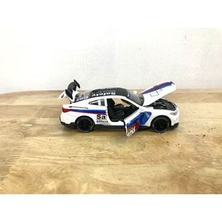 Mô hình xe BMW M4 _ Tỷ lệ 1:32