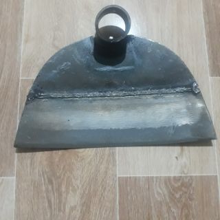 Xạc cỏ làm vườn lưỡi được hàn nối lưới cưa