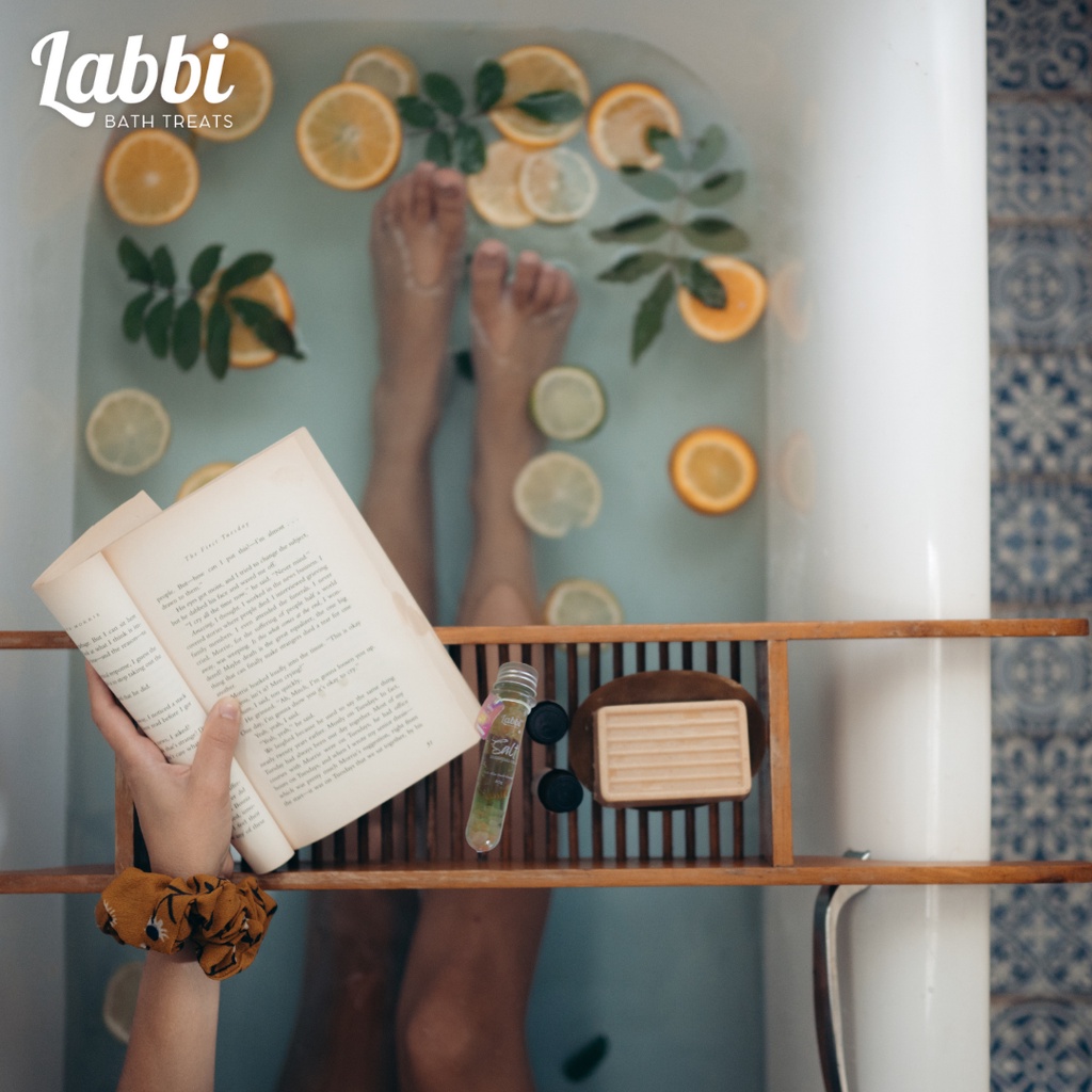 Tinh dầu muối khoáng dưỡng da ngâm bồn WINTER CHILL [Labbi] Salt Essential Oil