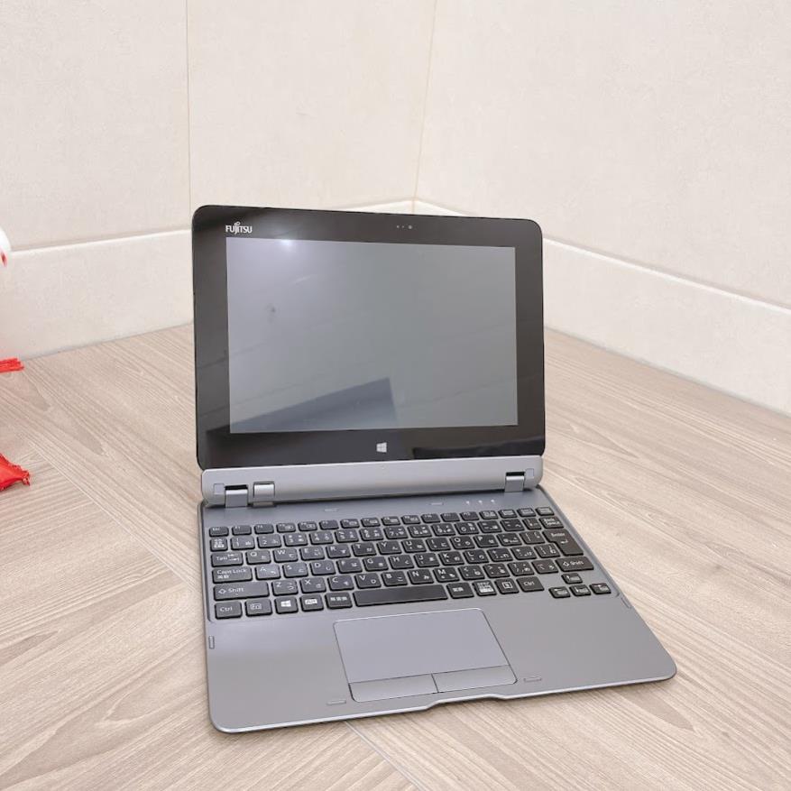 Laptop 2 trong 1 Fujitsu Q555 có bàn phím Window 10 - Ram 4G 64G | BigBuy360 - bigbuy360.vn