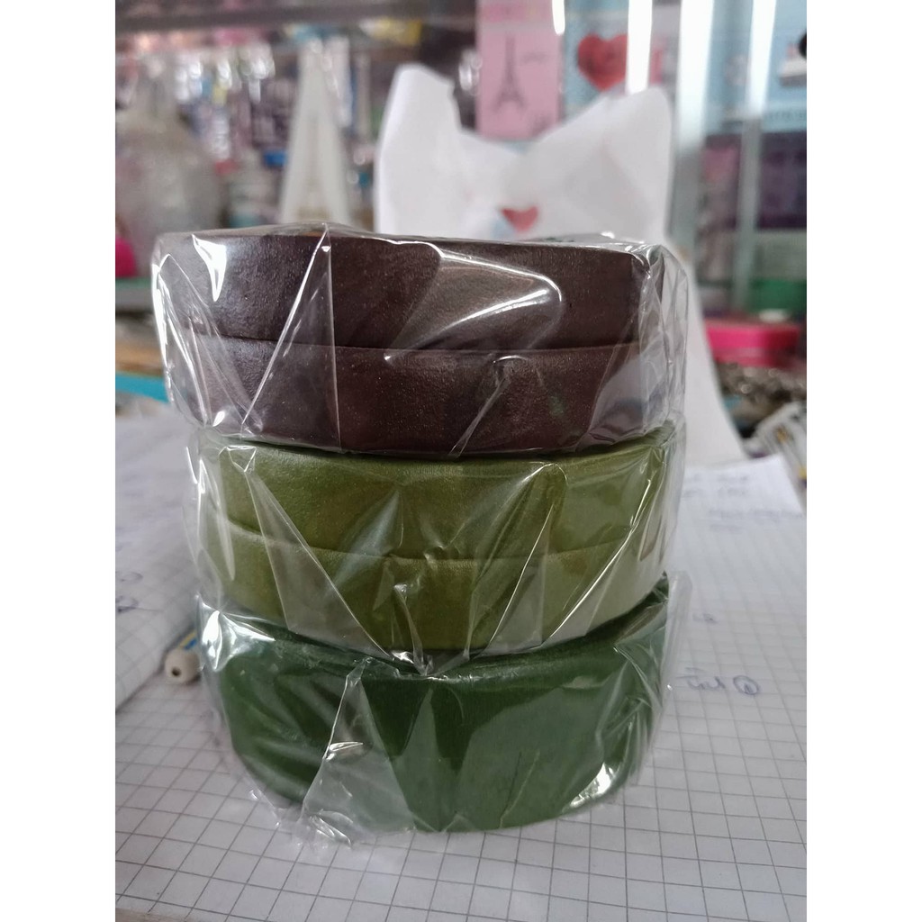 Keo sáp 1 hộp 12 cuộn