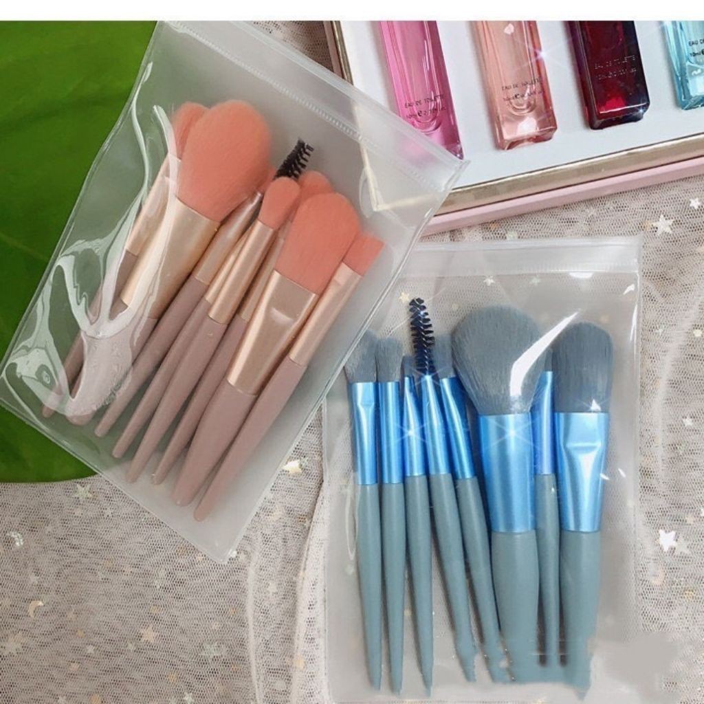 CỌ 8 chi tiết dùng trang điểm gọn nhẹ dễ mang mọi lúc mọi nơi