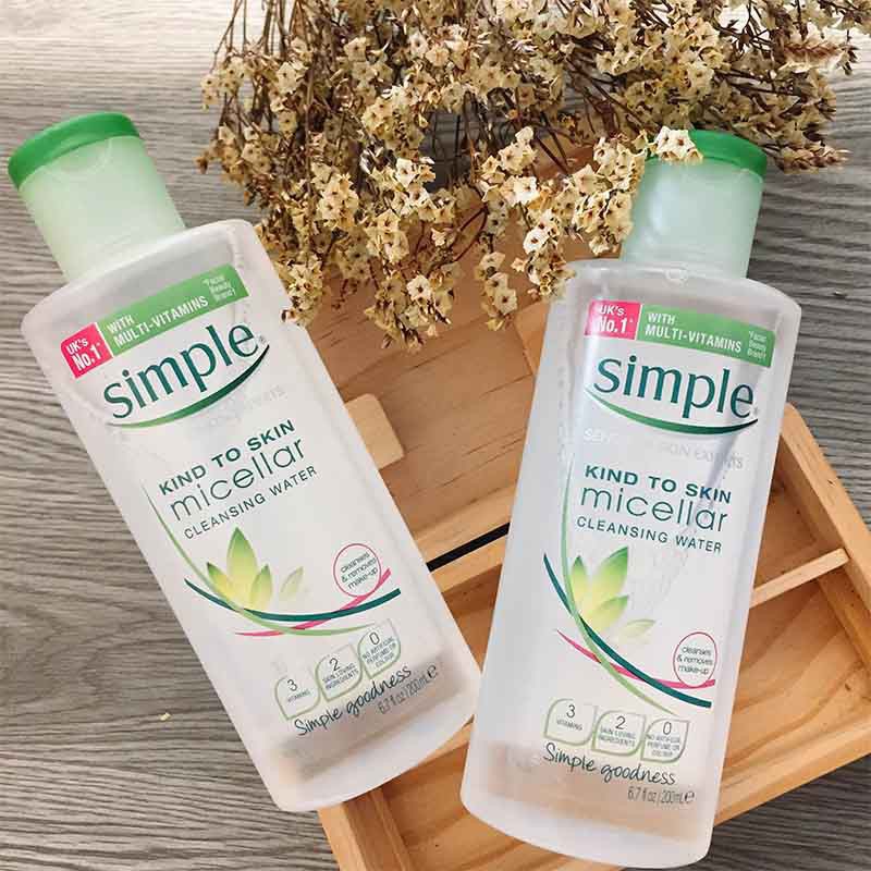 Nước tẩy trang Simple Kind to Skin Micellar Cleansing Water 200ml